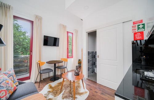 Bonfim Apartment | Nomad's Fine Arts Collection - Balcony & View 1