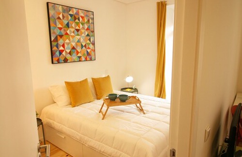 Bonfim Apartment | Nomad's Netto & Subway Sunny Balcony