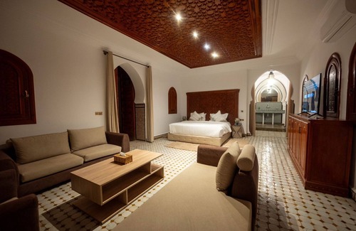 Tassoultante Hotel | Nomadz Palace