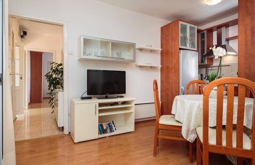 Sutivan House | Nona Guesthouse - Charme Holidays