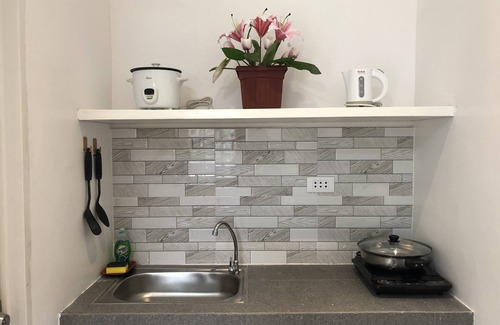 Dauis Apartment | Nook Oasis - Room1 w/High-Speed Internet