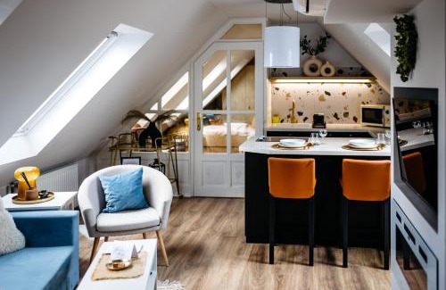 Gyor Apartment | Nook with a view - Quelle
