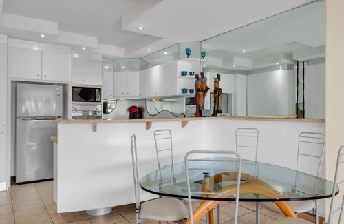 Noosa Heads Apartment | Noosa Views 3 - Magnificent views of Laguna Bay, Noosa River & North Shore