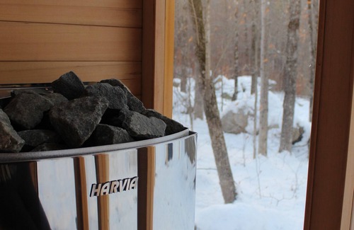 Greenwood Cabin | Nordic House - Glamping Cabin w Hot Tub, Sauna, Cold Plunge + Waterfront w Dock