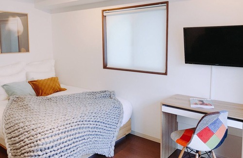 Higashiazabu House | Nordic Inspired Simple Flat in AzabuTokyo Tower / Minato-ku Tokyo