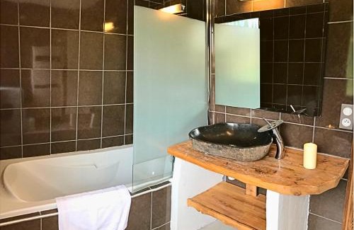 Chapelle-des-Bois Apartment | Nordique Symbiose