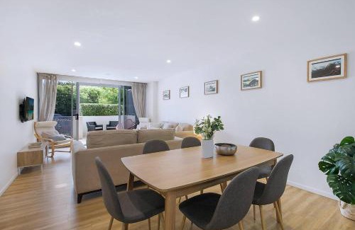 Surfers Paradise Apartment | Norfolk Horizon - Resort Vibes with Private Rooftop