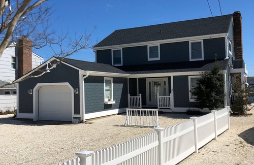Normandy Beach House | NORMANDY BEACH - LAVALLETTE - JERSEY SHORE - ON BAY WITH PRIVATE BEACH & DOCK