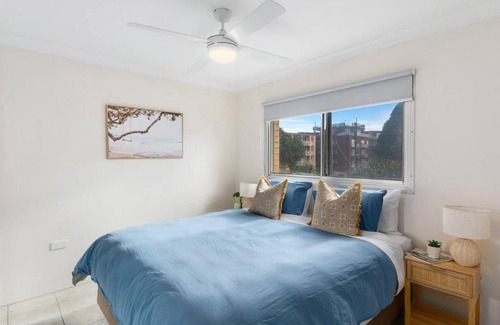 Wollongong CBD Apartment | North Beach Escape - Balcony Sunrises and Ocean Walks