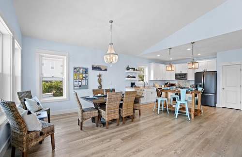 Port St. Joe Cottage | North Cape Gem| Pool | Pet-Friendly| 3 Min Walk to Beach | Grill