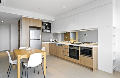 North Ryde Apartment | North Ryde Apartment with fabulous city views
