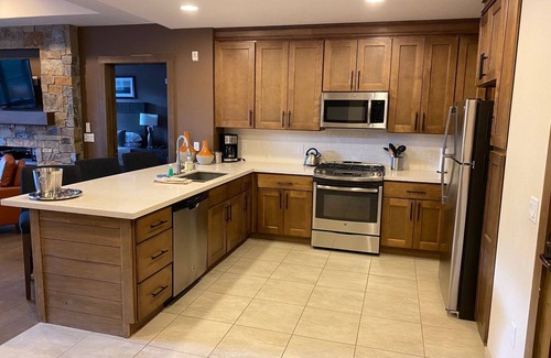 Truckee Resort | Northstar Lodge 2 BD/2Bath Sleeps 6 Condo: Ski-in/Ski-out