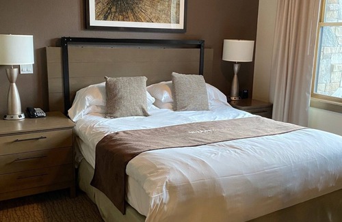 Truckee Resort | Northstar Lodge 2 BD/2Bath Sleeps 6 Condo: Ski-in/Ski-out