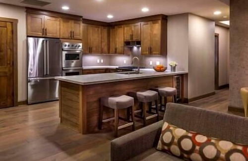 Truckee Resort | Northstar lodge Resort, Ski-In/Out, Truckee, Heated Pool