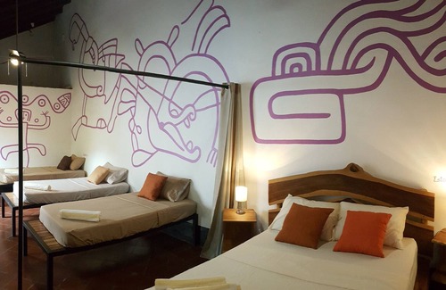Granada House | NOSOTROS HOSTEL, WHERE YOU WILL FEEL AT HOME IN GRANADA, NICARAGUA