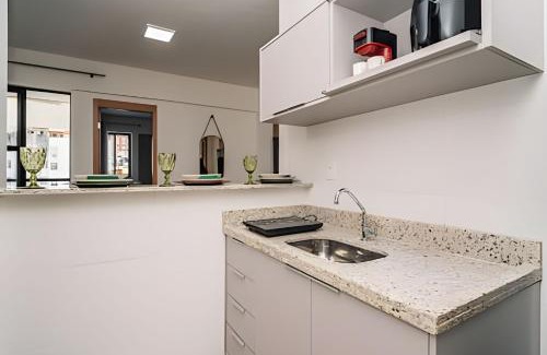 Sao Mateus Apartment | Nosso Apê Padre Café: Garagem | Wifi | Cozinha
