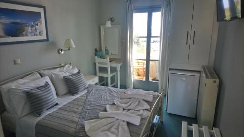 Kamari Hotel | Nostos Beach