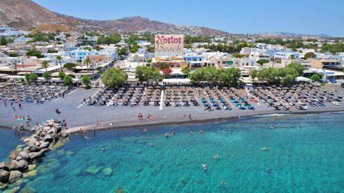 Kamari Hotel | Nostos Beach