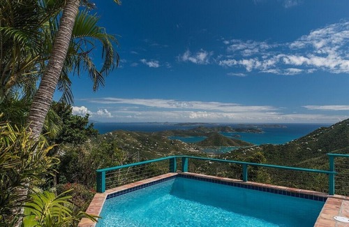 Estate Carolina Villa | Notre Ciel Villa "Our Heaven" Views Coral Bay & Caribbean-2BR w/AC & loft BR