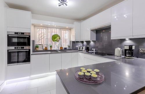 Lancaster Gate Apartment | Notting Hill & Hyde Park EXCLUSIVE WEST-END SERENE DESIGNER FAMILY HOME 5Bed4bath