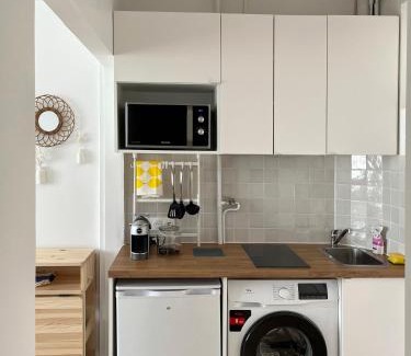 Parc-de-Montsouris Apartment | Nouveau Apparemment 2p parisien