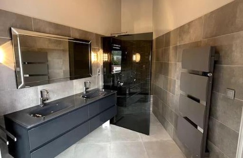 Coudoux Villa | Nouveau: Superbe villa à Coudoux