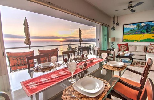 Bucerias House | Nova - Beachfront Condo with Private Office & Panoramic Views
