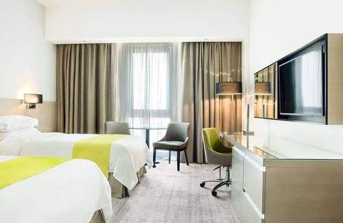 Muscat Hotel | Novotel Muscat Airport