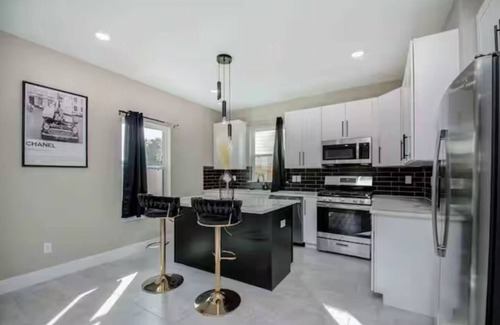 Southeast Houston House | NRG Stadium Escape