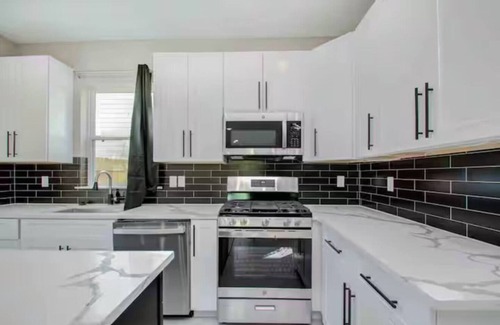 Southeast Houston House | NRG Stadium Escape