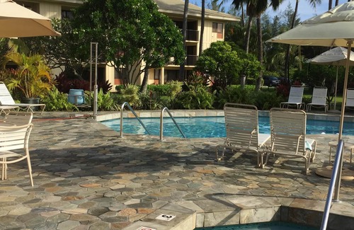 Hanamaulu Condo | nSee & Hear Ocean! Stroll to the beach! Secluded yet conveniently located!