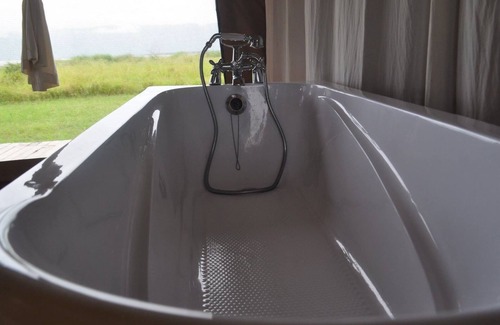 Ntoroko Cabin | Ntoroko Game Lodge