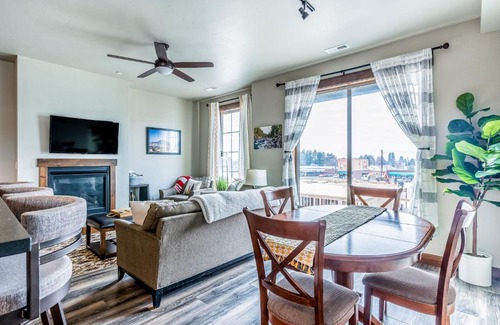 Columbia Falls Apartment | Nucleus 303