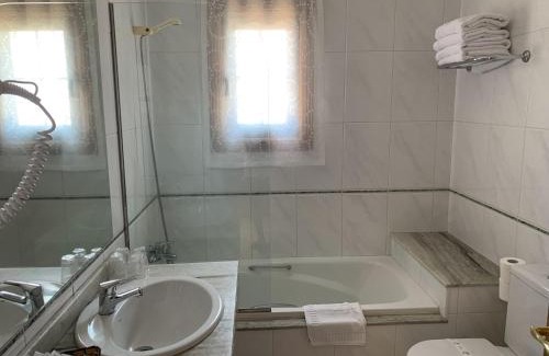 Tomino Hotel | Nueva Colina