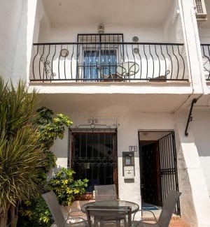 Nerja House | NUEVA NERJA 71 MENYBER