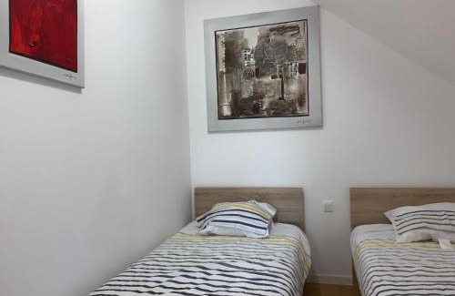 Sarreguemines Apartment | Nuit des étoiles gîte avec piscine et SPA communs