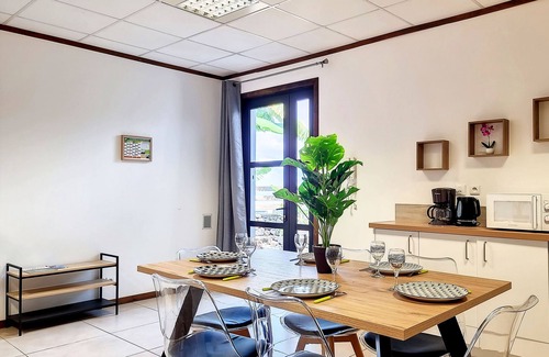 Le Portail Apartment | Nuit d’Étoile – T3 of 60 m² with sea view- Saint-Leu