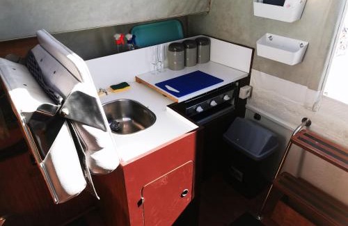 Port Boat Rental | Nuit insolite sur un bateau chauffé