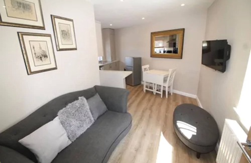 Exeter Apartment | Number 18 Apartments