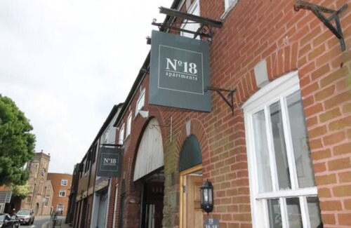 Exeter Apartment | Number 18 Apartments