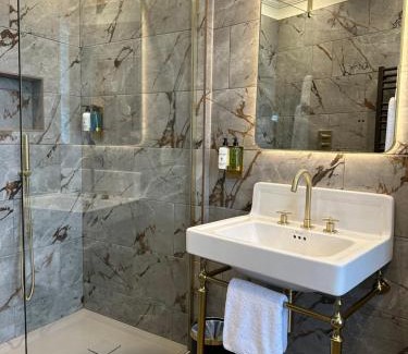 Hastings House | Number 46