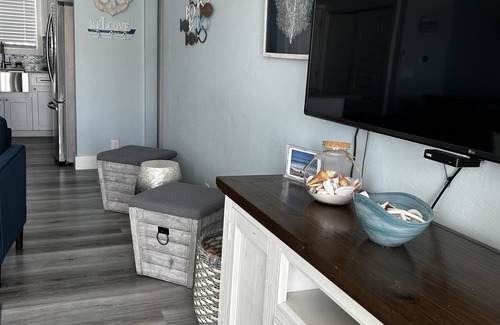 Holiday Isle Condo | nUpdated Beachfront Condo 1126 private beach -Complimentary Beach Chairs service