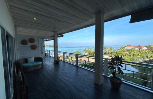 Mushroom Bay Hotel | Nusa View - Oceanfront Rentals