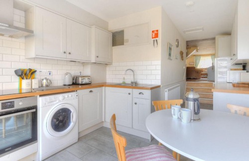Charmouth House | Nut wood