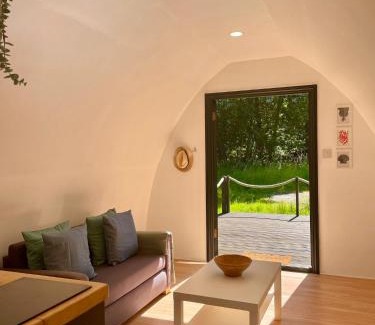 Holworth House | Nuthatch Cabin at Cloudshill Glade
