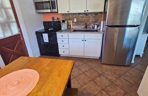 Homosassa House | nWaterfront w/dock on mason creek, 2/1 nHomosassa River,30 min ride to springs!