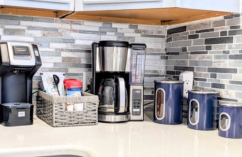 Elmont House | NY VIBEZ HOUSE! Cool Smart Home-2min to UBS Arena-10min to JFK/LGA-Free Parking!