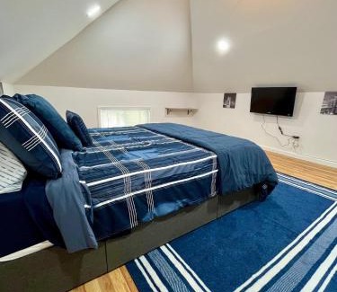 North Bergen House | NYC-Style Loft with Secret Entrance - Just 6 Miles from Times Square