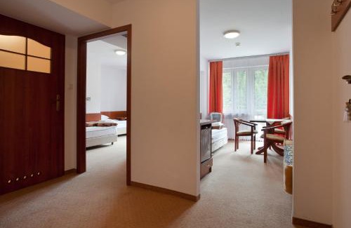 Krynica-Zdroj Resort | Ośrodek Sanatoryjno-Wczasowy Hajduczek