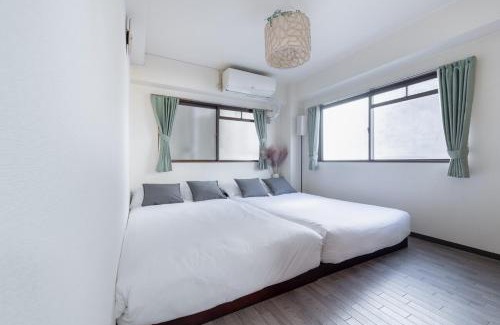 Nishiwaseda Apartment | oビル301